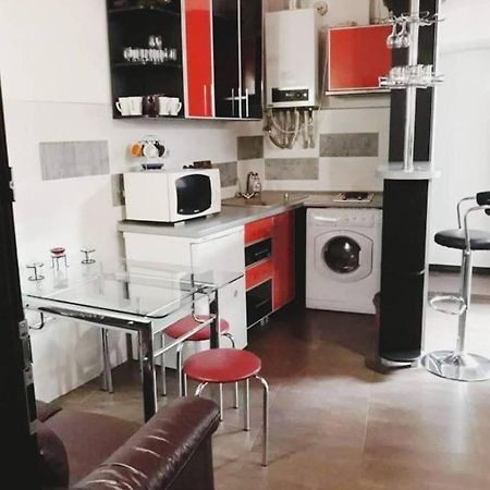 Апартаменти Біля Оперного І Форуму В Центрі Lviv Eksteriør bilde